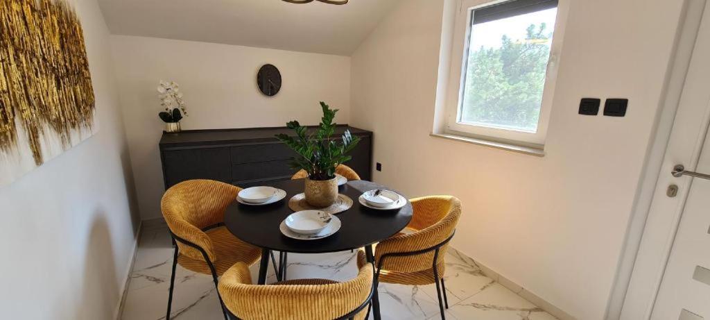 Apartment Rajna *
